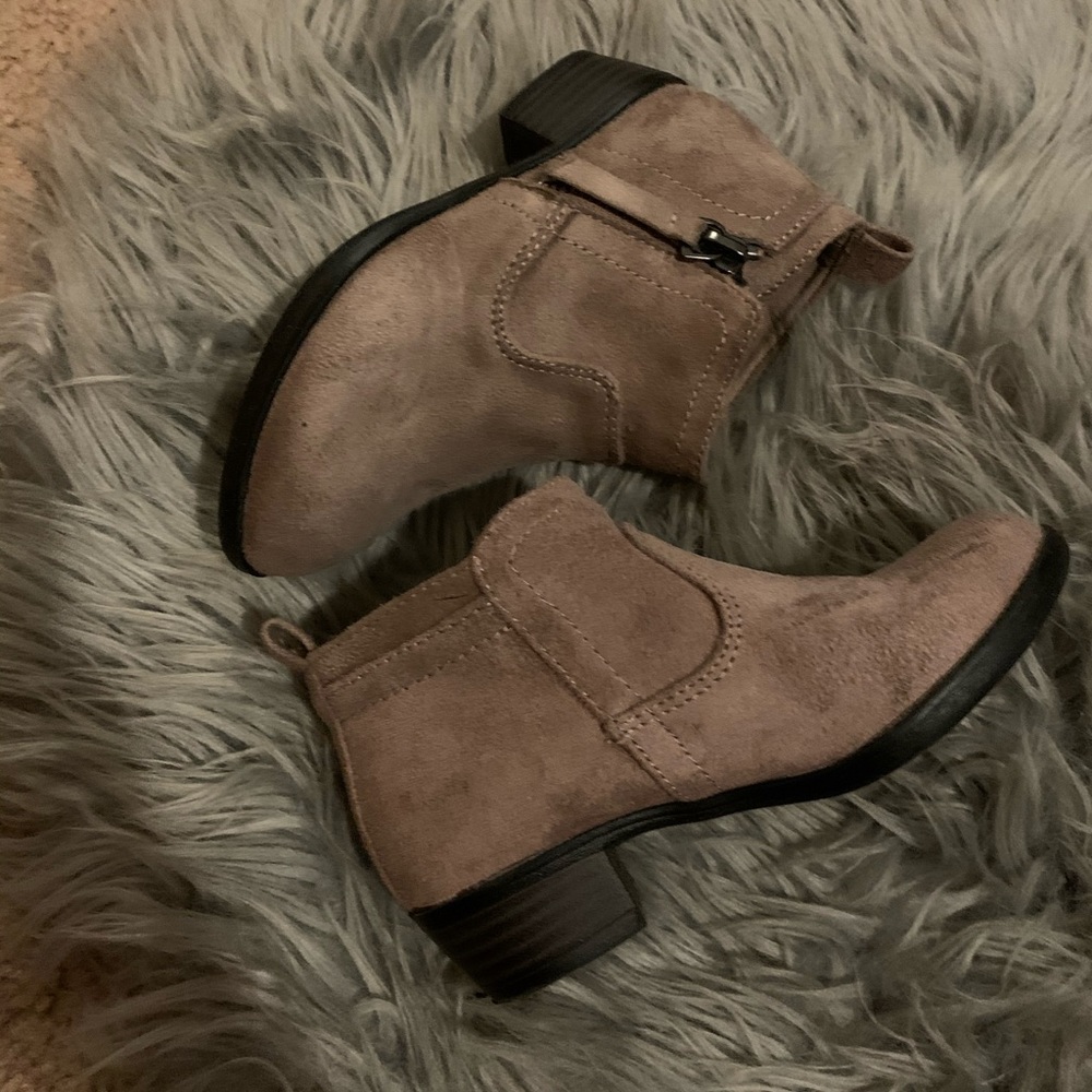 Like New! Little Girl Beige Brown Ankle Booties